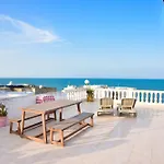 Appartement Vue Mer Au Coeur De La Marsa Avec Une Grande Terrasse Privee