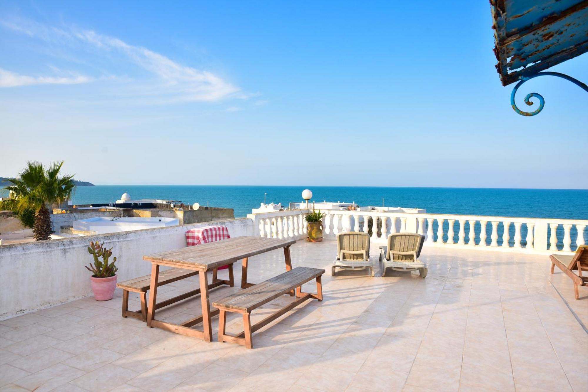 Vue Au Coeur De La Marsa Avec Grande Terrasse Privee Apartment Tunis